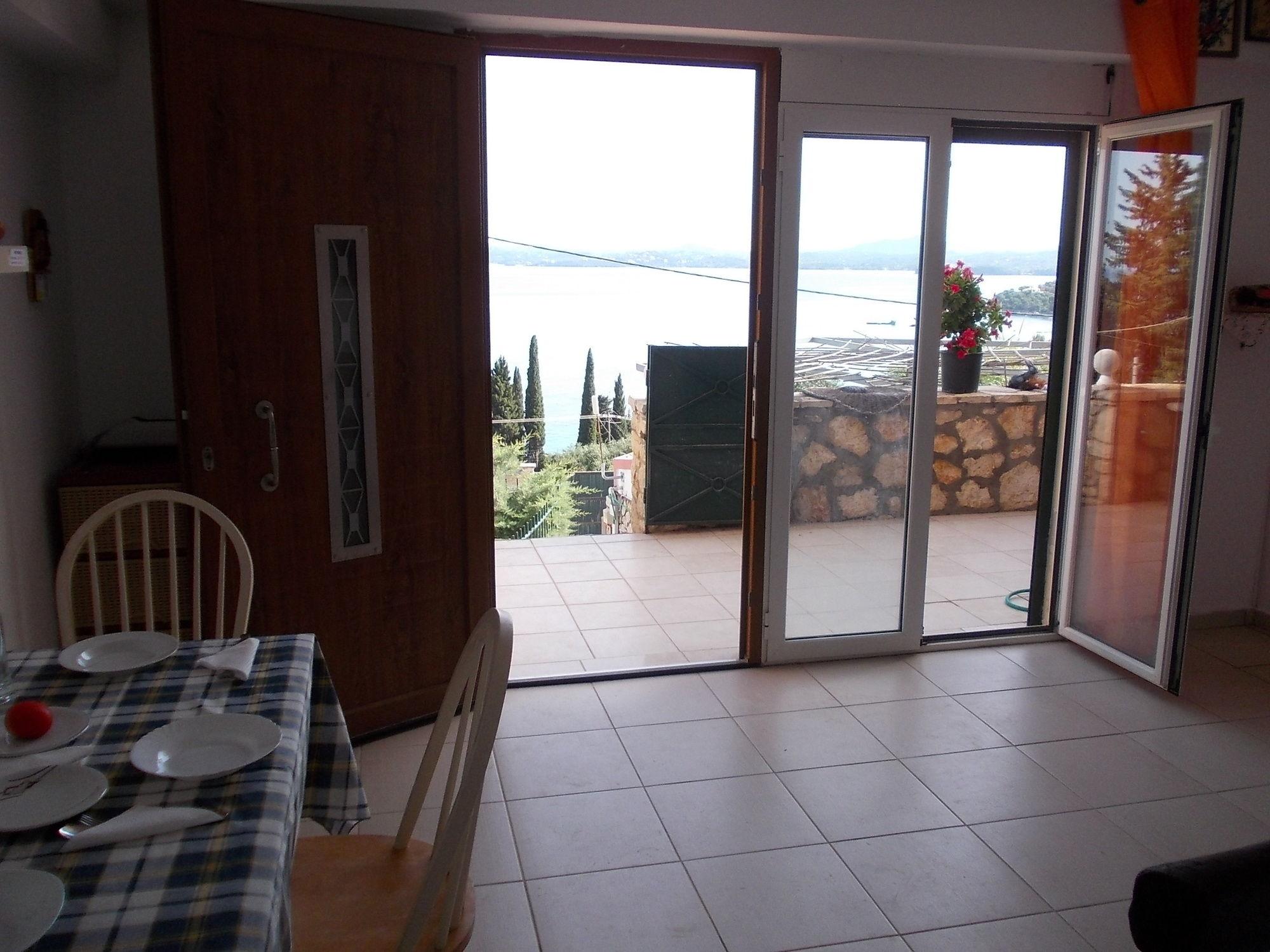 Sarakinos Apartments Barbati Exteriér fotografie